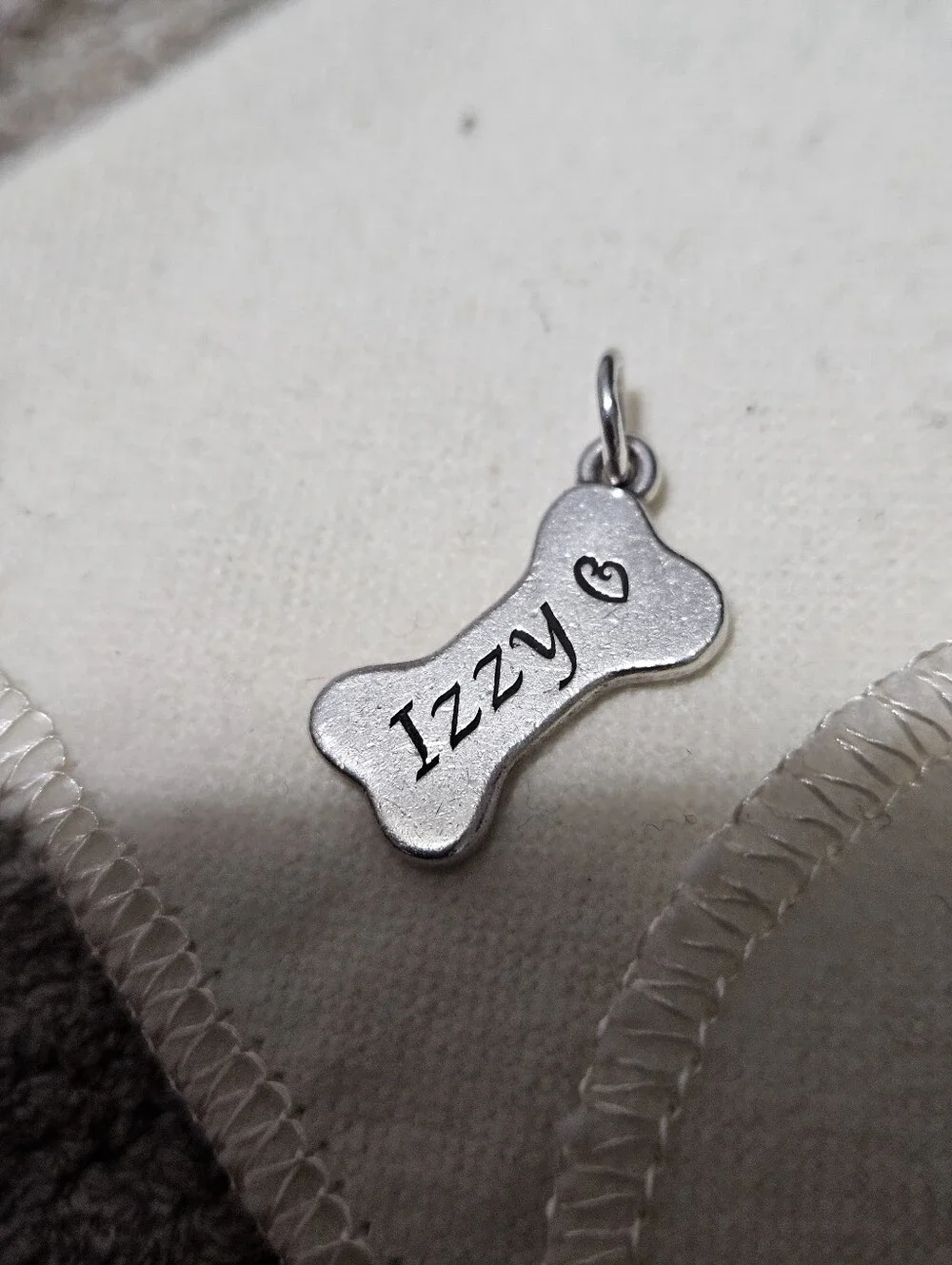 James Avery Dog Bone Charm Engraved 'IZZY' Sterling Silver Charm✨️ Price Is Firm